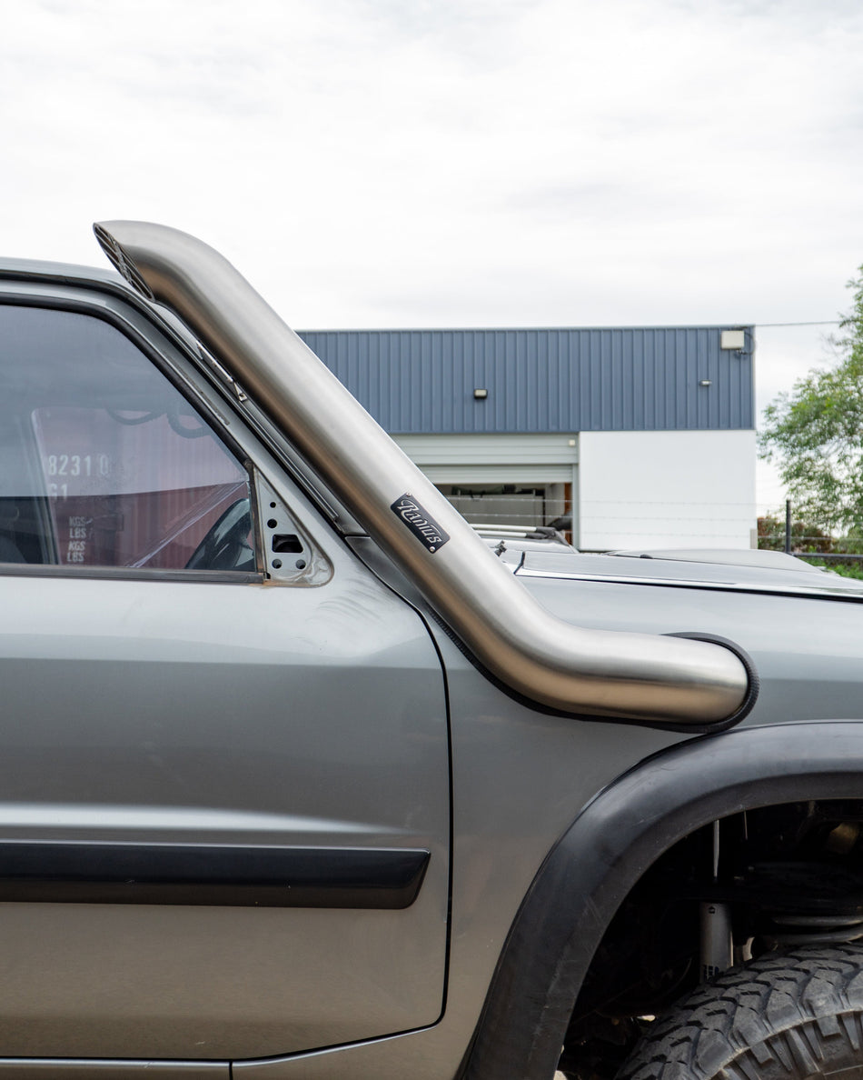 Low Cut Stainless Snorkel to suit Nissan Gu Series 1-3 Patrol (5" Drivers Side Mid Entry)