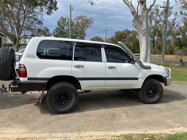 100/105 Series Landcruiser Snorkel – Radius Fabrications